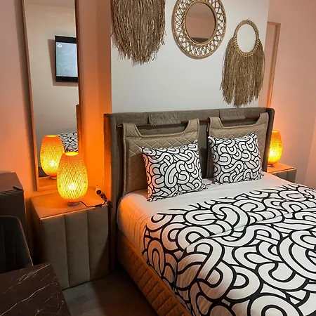 ゲストハウス Cozy Havens In The Heart Of
