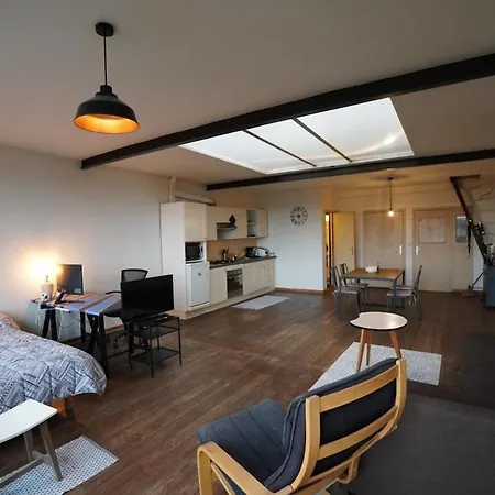 - Etterbeek - Shuman Brussels