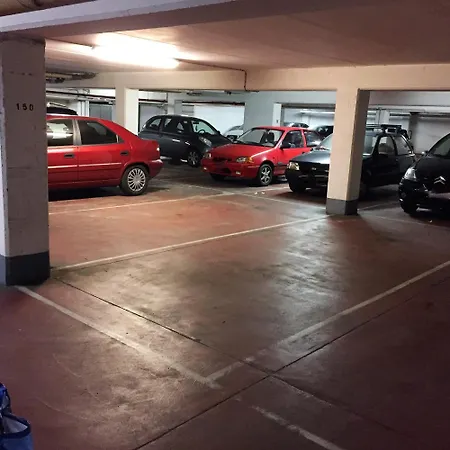 Bel Confort Au Centre-ville Avec Parking Prive Apartment