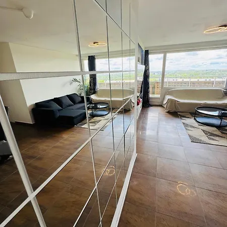 公寓 Meuble 92m2 + 2 Terrasses 布鲁塞尔