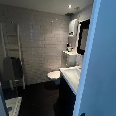 Theview Apartment