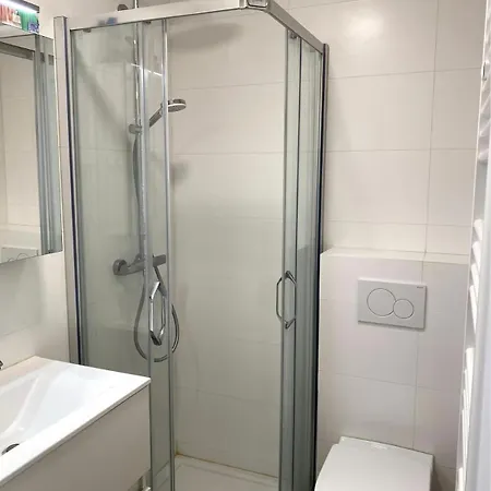 Fully Furnished And Modern Flat - Center Apartment