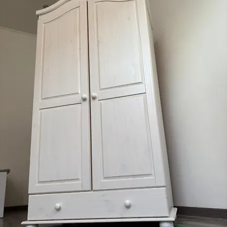 Spacious And Chic 1br - Separate Kitchen & Washer *