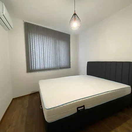 Merjay Garden Апартаменты Брюссель