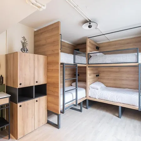 酒店 Catalonia Grand Place 4*