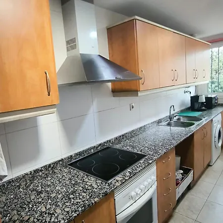 Homestead Apartment *