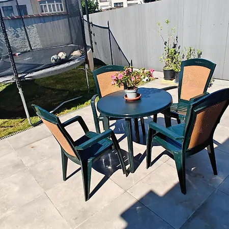 Cosy 2 Bedroom With Private Garden Appartement