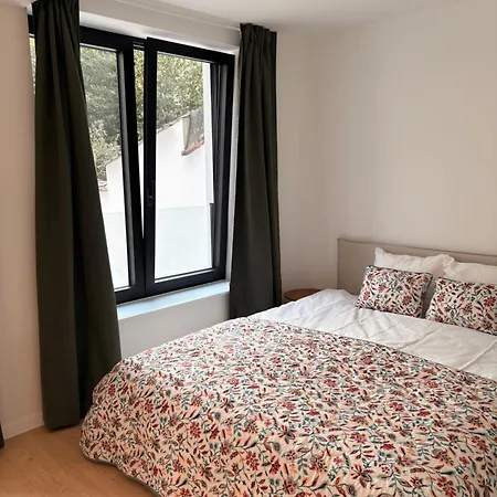 Guest house Spacious With Private Bathroom *