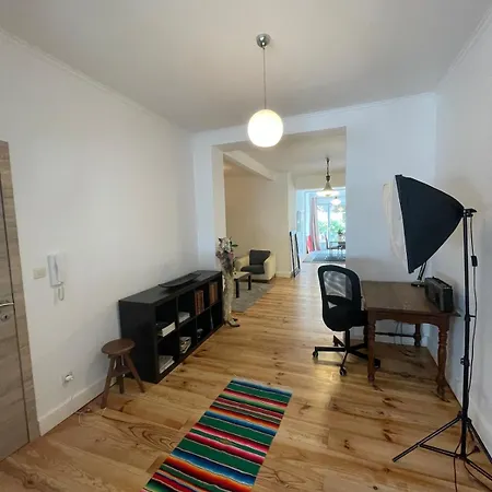 Le Flagey Green Place Apartment