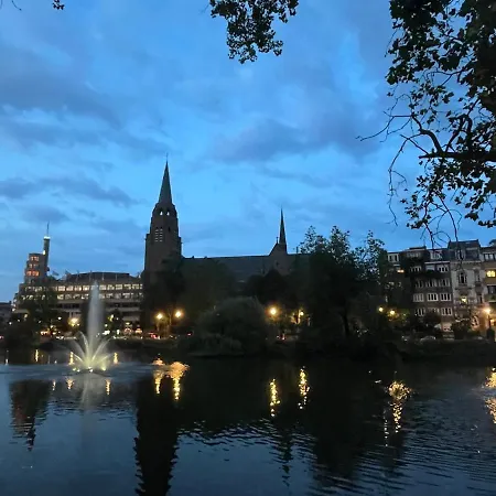 Le Flagey Green Place Apartment