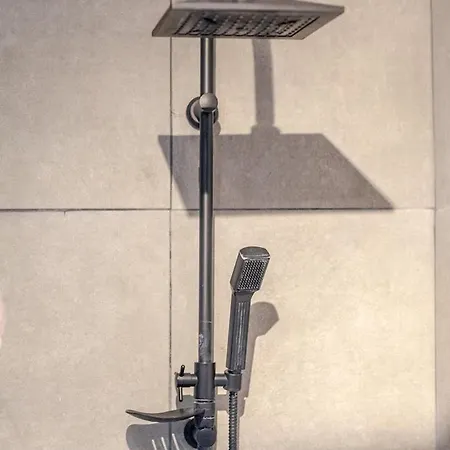 Elegant Stay In Chatelain Ixelles Apartment Brüssel