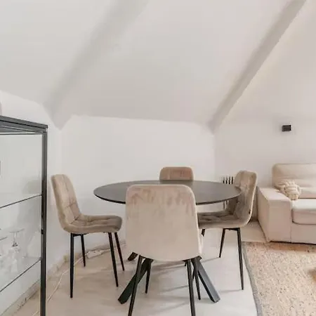 Elegant Stay In Chatelain Ixelles Brüssel