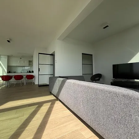Splendid Penthouse In Center With Water View Apartment