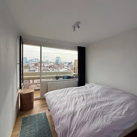Centrally Located And Bright Home With A View *