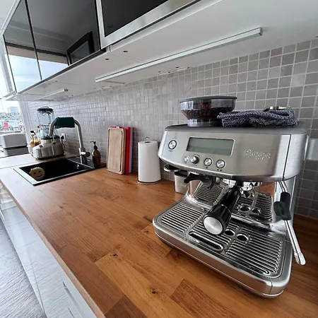 Apartment Centrally Located And Bright Home With A View Brussels