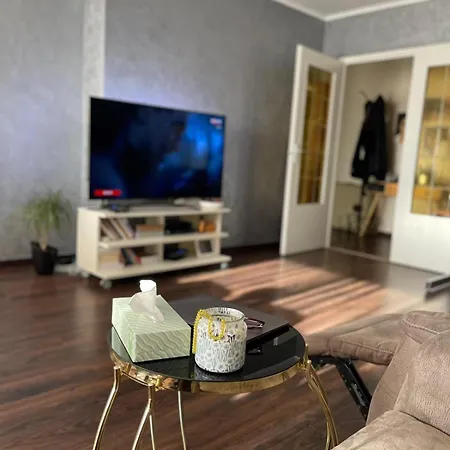 Apartment Cosy Near Center