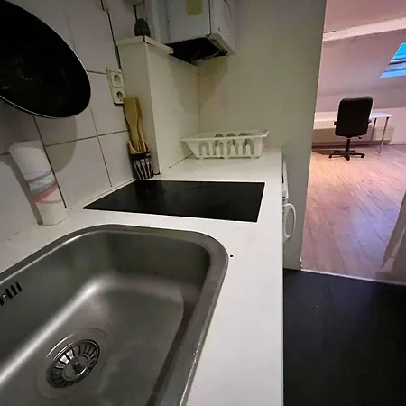 Spacieux Flat- Quartier Louise Lägenhet *