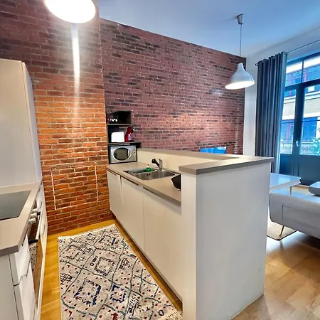 Apartment Center *