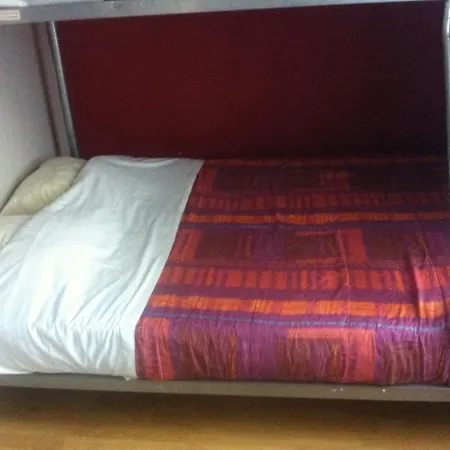 The82 Albergue *