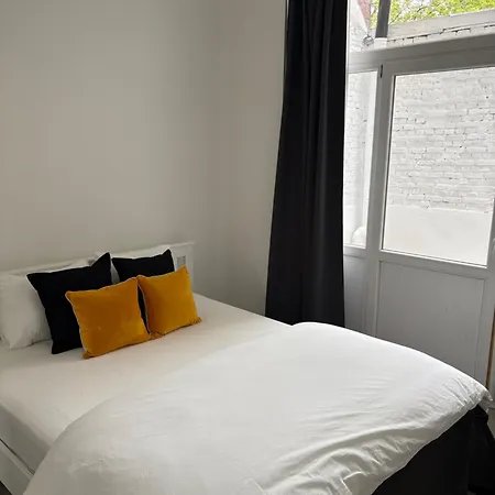 2 Bedroom Duplex *