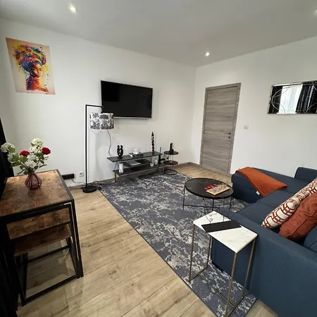 Apartment Sanctuary *