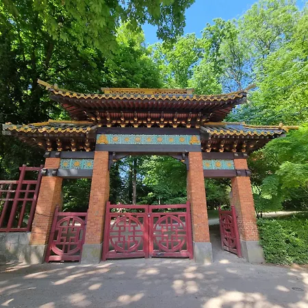 Chinese Pavilion Park - Magnificent Bruxelles