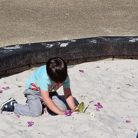 Chinese Pavilion Park - Magnificent