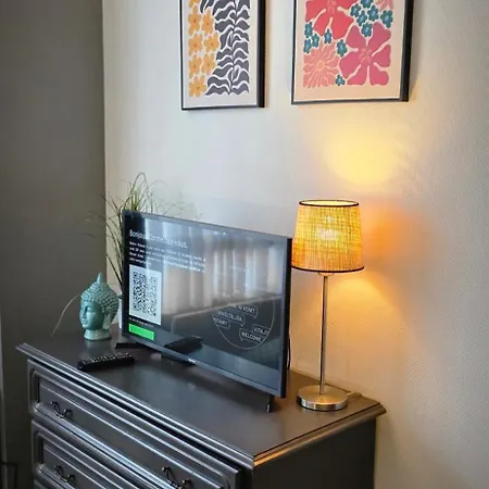 Cosy Louise Apartment *