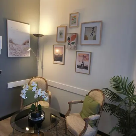 Cosy Louise Apartment *