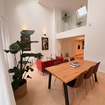 Bright And Minimalist Private Bedroom Montgomery Area Bruxelles