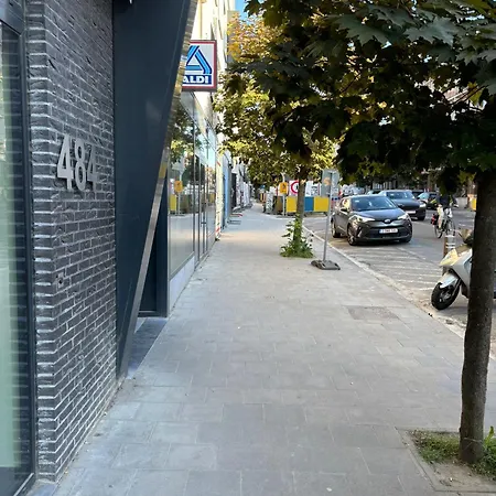 Cozy Private With Ensuite 民宿 布鲁塞尔