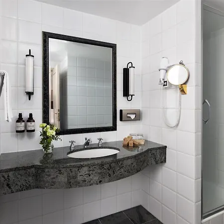 Nh カルフール ドゥ ルーロップ ホテル ブリュッセル