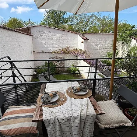 Lumineux Avec Jardin Proche Du Centre *