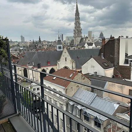 Unique 2 Bd Apartment - Grand Place View * Brüsszel