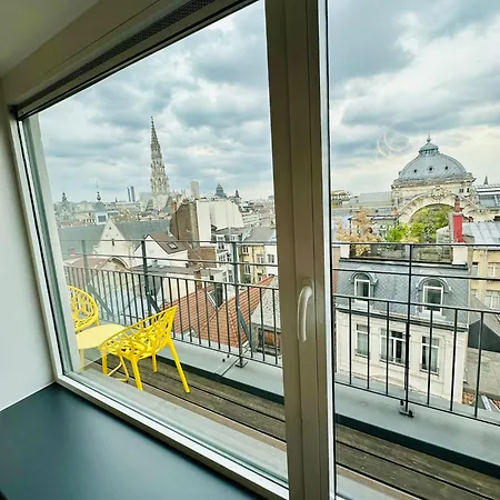Unique 2 Bd Apartment - Grand Place View * Brüsszel