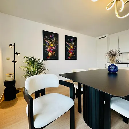 Unique 2 Bd Apartment - Grand Place View Brüsszel