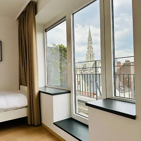 Grand Place View - 2bd - Exclusive Lejlighed