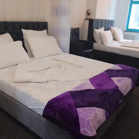 1 Confort Gare De L'ouest Apartment *