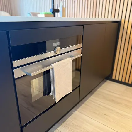 Stylish Penthouse In Bxl With 2 Panoramic Terraces * بروكسل