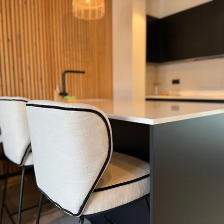 Stylish Penthouse In Bxl With 2 Panoramic Terraces بروكسل