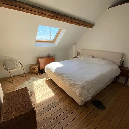 Cosy Flat In Eu Area Apartment