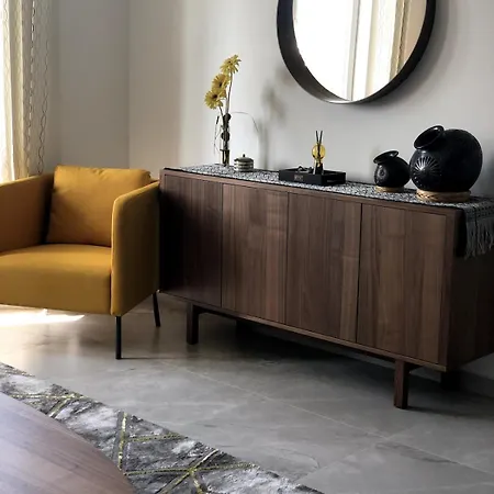 30 Pied A Terre *