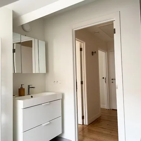 Spacious Duplex For Rent, Evere, Daire