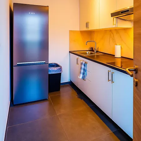 Sanctuary בריסל