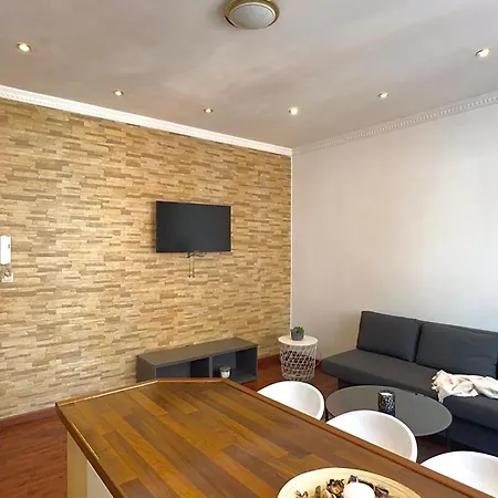 Cozy & Calm Perfect For Ing Arena Events *