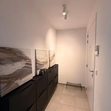 Sejour Lumineux Avec Balcon *