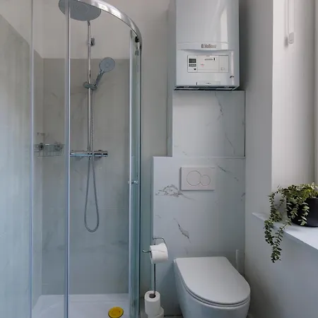 Apartment Eu - Area *