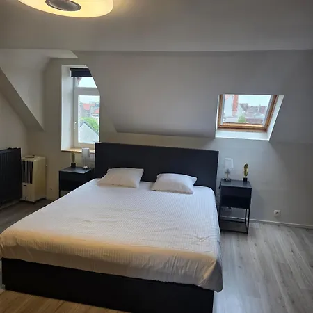 Luxury Triplex Stylish 2br In Appartement *