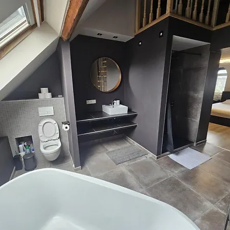 Luxury Triplex Stylish 2br In Appartement *