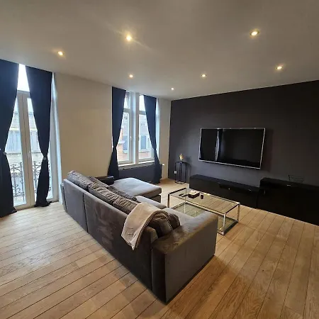 Luxury Triplex Stylish 2br In Appartement Brussel